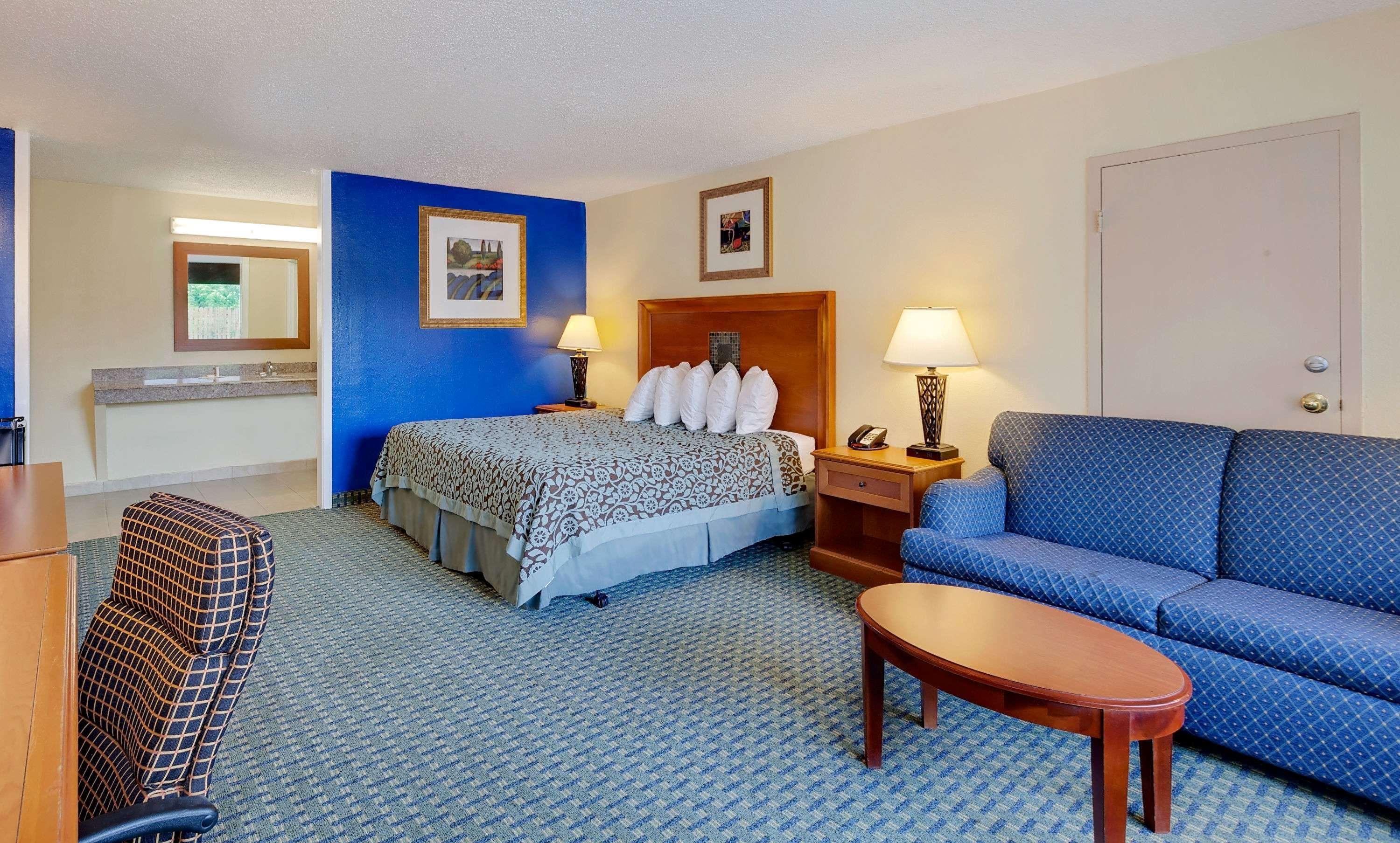 Days Inn by Wyndham Lafayette Near Lafayette Airport Eksteriør bilde